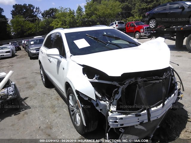 1GYKNBRS3HZ124906 - 2017 CADILLAC XT5 LUXURY WHITE photo 1