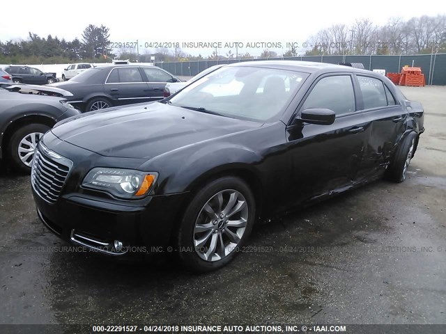 2C3CCAGG6EH222613 - 2014 CHRYSLER 300 S BLACK photo 2