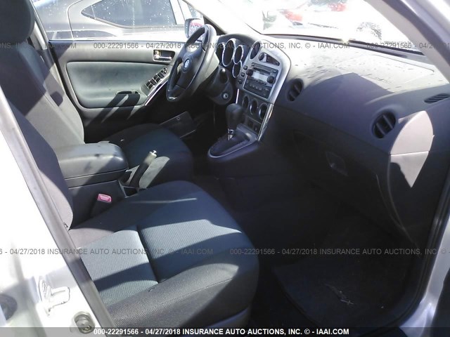 2T1LR30E86C551288 - 2006 TOYOTA COROLLA MATRIX XR SILVER photo 5