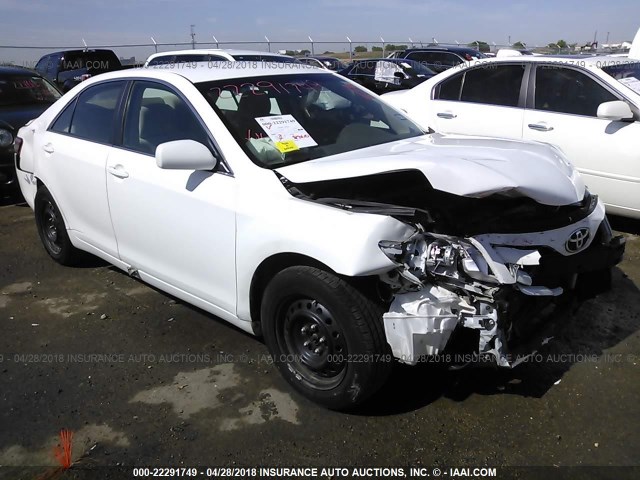 4T1BF3EK1AU559548 - 2010 TOYOTA CAMRY SE/LE/XLE 白色 照片 1
