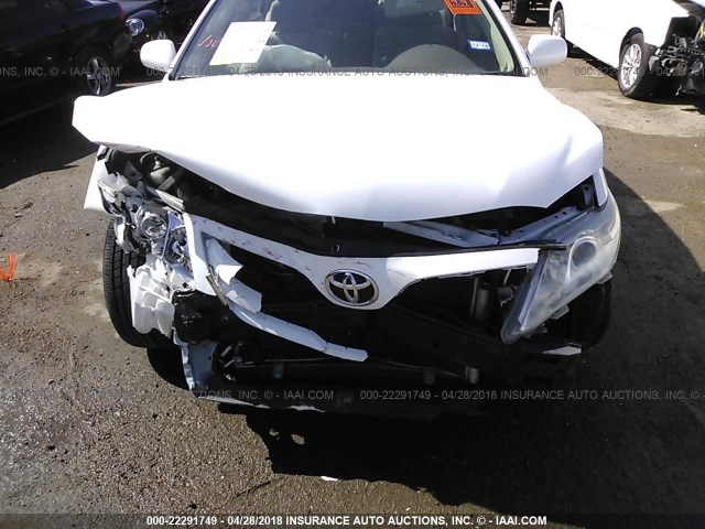 4T1BF3EK1AU559548 - 2010 TOYOTA CAMRY SE/LE/XLE 白色 照片 6