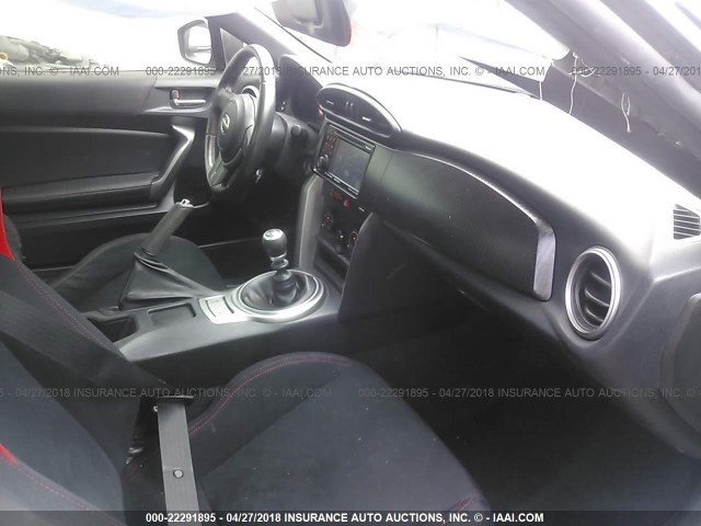 JF1ZNAA13D1706696 - 2013 TOYOTA SCION FR-S შავი ფოტო 5