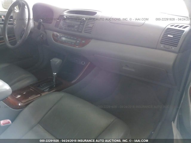 4T1BE30KX4U306680 - 2004 TOYOTA CAMRY LE/XLE/SE 白色 照片 5