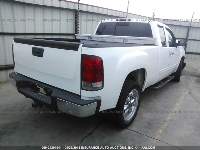 1GTEC19018Z169098 - 2008 GMC SIERRA C1500 WHITE photo 4