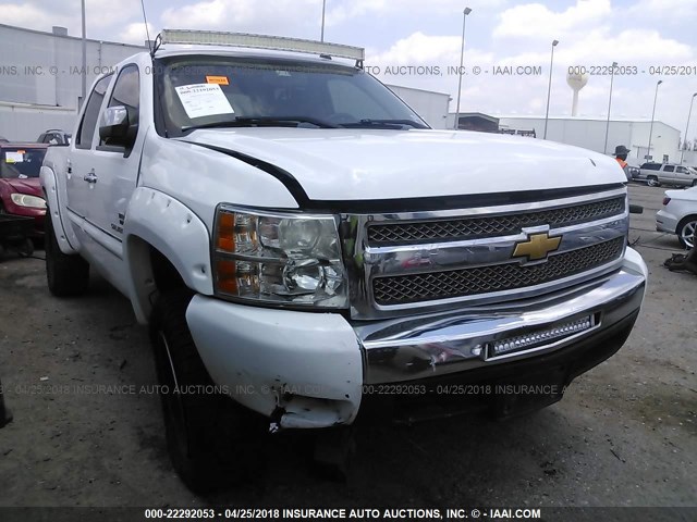 3GCRCSE02AG150949 - 2010 CHEVROLET SILVERADO C1500 LT WHITE photo 1