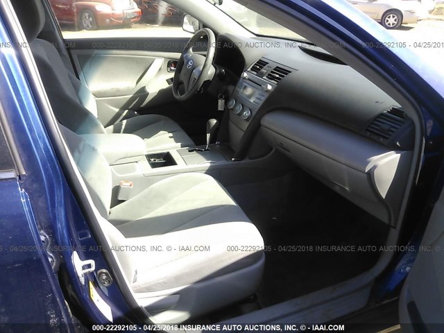 4T1BE46K18U256917 - 2008 TOYOTA CAMRY CE/LE/XLE/SE BLUE photo 5