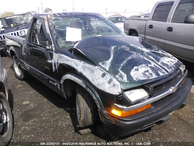 1GCCS14W328191834 - 2002 CHEVROLET S TRUCK S10 GREEN photo 1