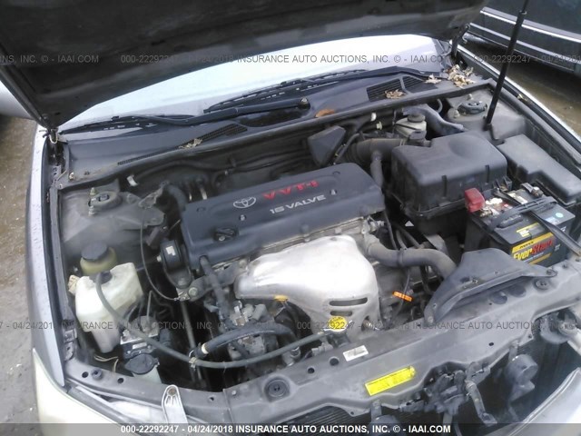 4T1BE32K04U928640 - 2004 TOYOTA CAMRY LE/XLE/SE ნაცრისფერი ფოტო 10