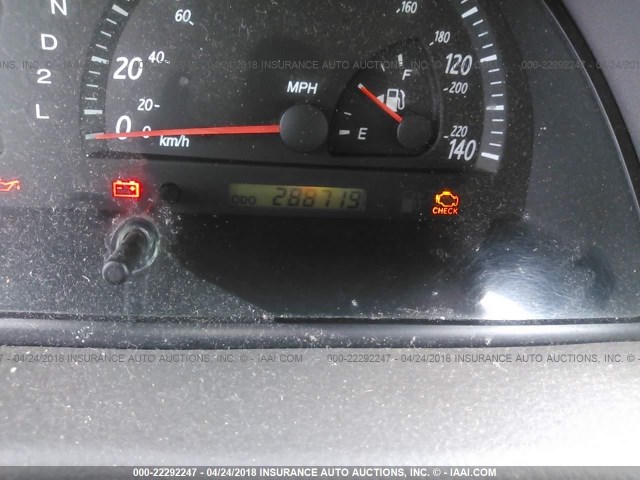 4T1BE32K04U928640 - 2004 TOYOTA CAMRY LE/XLE/SE ნაცრისფერი ფოტო 7