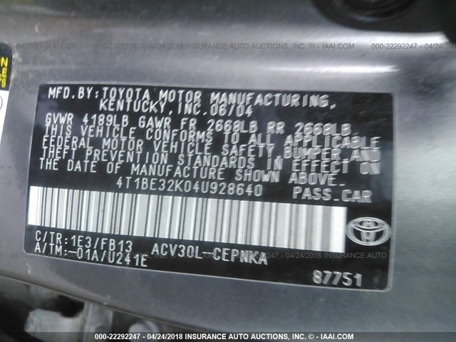 4T1BE32K04U928640 - 2004 TOYOTA CAMRY LE/XLE/SE ნაცრისფერი ფოტო 9