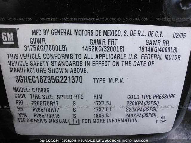 3GNEC16Z35G221370 - 2005 CHEVROLET SUBURBAN C1500 BLACK photo 9