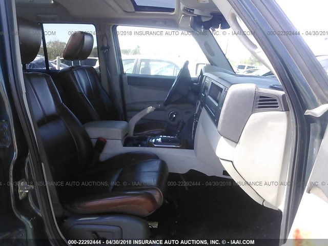 1J8HG58286C122249 - 2006 JEEP COMMANDER LIMITED GRAY photo 5