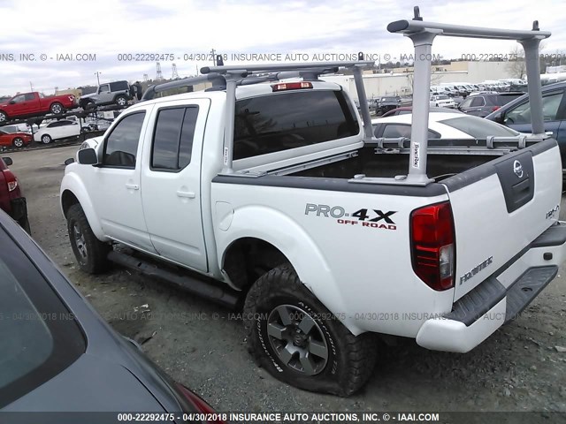 1N6AD0EV7BC452149 - 2011 NISSAN FRONTIER S/SV/SL/PRO-4X WHITE photo 6