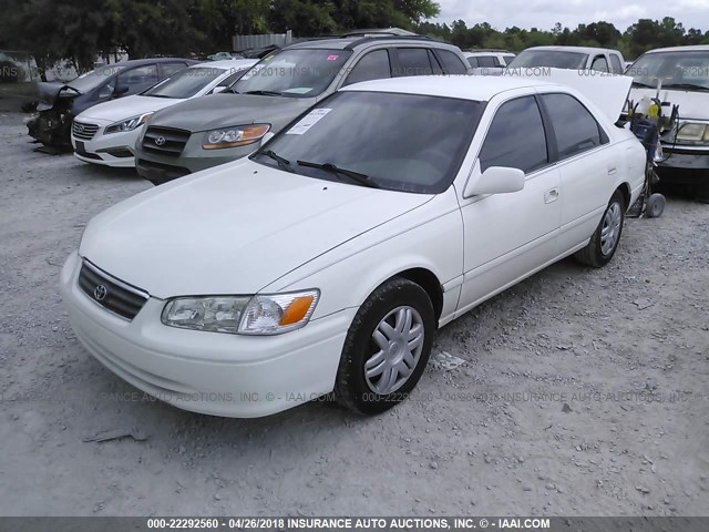 4T1BG22K4YU982095 - 2000 TOYOTA CAMRY CE/LE/XLE WHITE photo 2