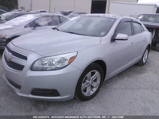 1G11C5SAXDF279158 - 2013 CHEVROLET MALIBU 1LT 银色 照片 2