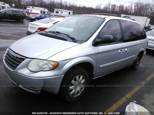 2C4GP54L15R232678 - 2005 CHRYSLER TOWN & COUNTRY TOURING SILVER photo 2