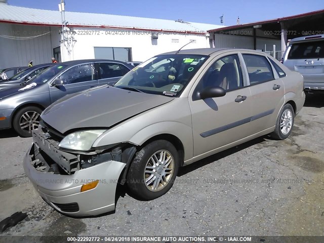 1FAFP34N77W348761 - 2007 FORD FOCUS ZX4/S/SE/SES 银色 照片 2