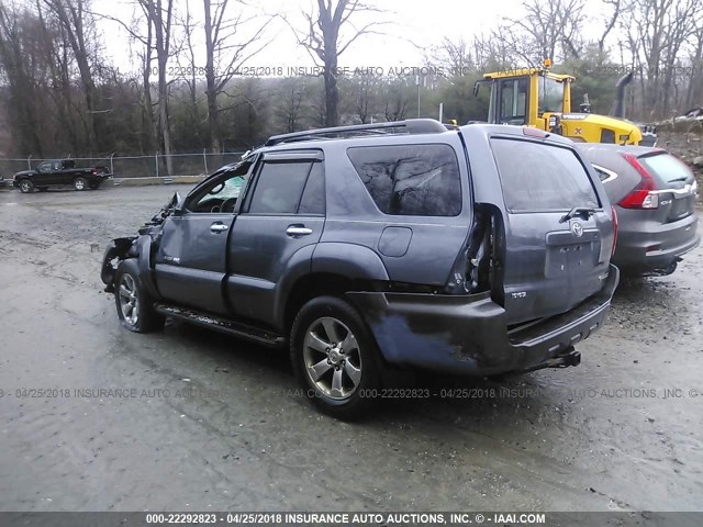 JTEBU17R260099688 - 2006 TOYOTA 4RUNNER LIMITED GRAY photo 3