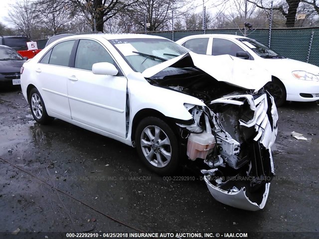 4T1BF3EK4BU666336 - 2011 TOYOTA CAMRY SE/LE/XLE თეთრი ფოტო 1