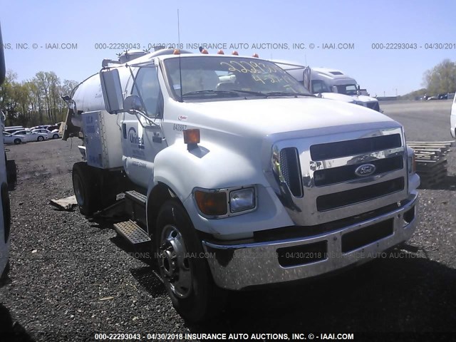 3FRWF65F95V140283 - 2005 FORD F650 SUPER DUTY WHITE photo 1