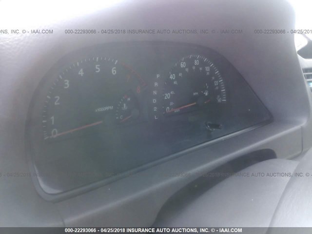 JTDBE32K630158776 - 2003 TOYOTA CAMRY LE/XLE Gümüş fotoğraf 7