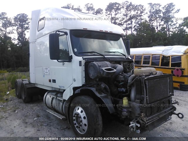 4V4NC9GH47N431116 - 2007 VOLVO VNL WHITE photo 1