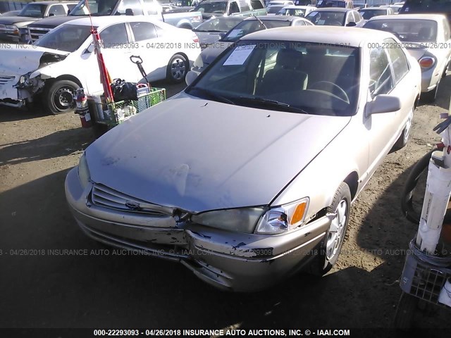 4T1BG22K4XU892007 - 1999 TOYOTA CAMRY CE/LE/XLE BEIGE photo 2
