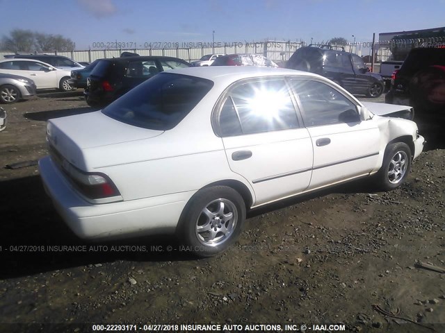 2T1BB02E5TC147436 - 1996 TOYOTA COROLLA DX WHITE photo 4