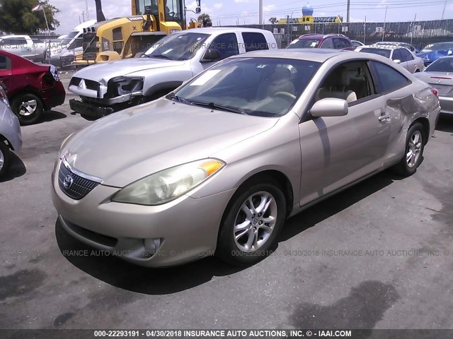 4T1CE38P75U978055 - 2005 TOYOTA CAMRY SOLARA SE/SLE Champagne photo 2