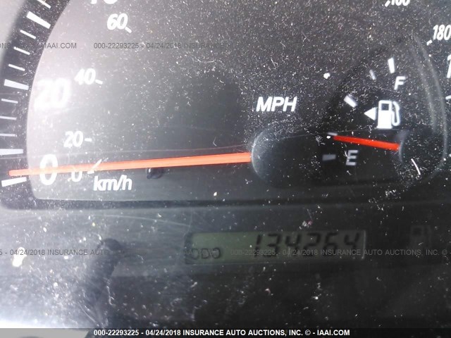 4T1BE32K54U860903 - 2004 TOYOTA CAMRY LE/XLE/SE ვერცხლისფერი ფოტო 7