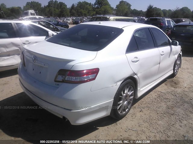 4T1BF3EK1BU581700 - 2011 TOYOTA CAMRY SE/LE/XLE 白色 照片 4