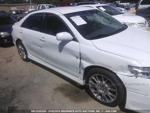 4T1BF3EK1BU581700 - 2011 TOYOTA CAMRY SE/LE/XLE 白色 照片 6