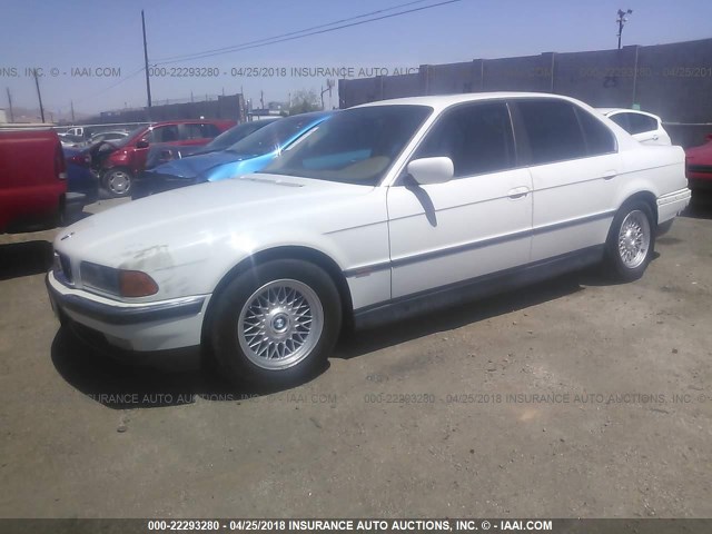 WBAGF8324WDL53025 - 1998 BMW 740 I AUTOMATIC WHITE photo 2