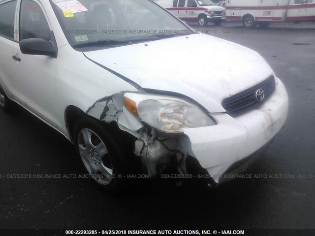 2T1KR32E77C652509 - 2007 TOYOTA COROLLA MATRIX XR WHITE photo 6