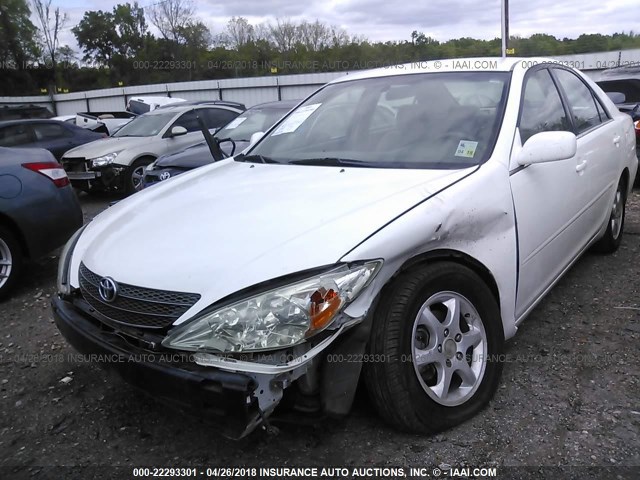 4T1BE32K24U338746 - 2004 TOYOTA CAMRY LE/XLE/SE თეთრი ფოტო 6