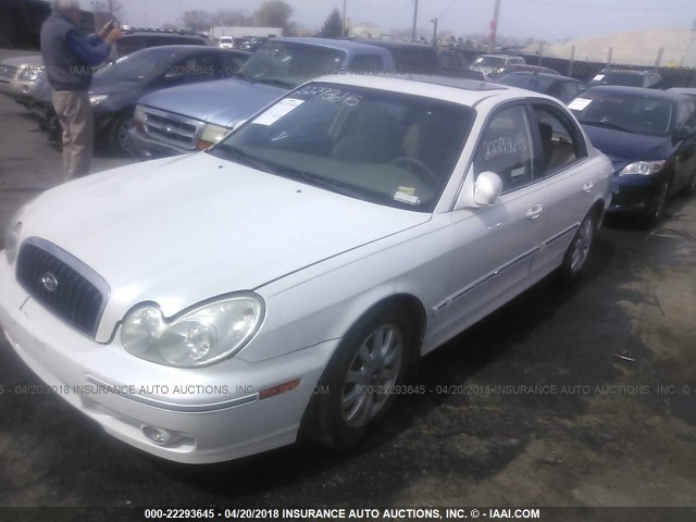 KMHWF35HX3A869708 - 2003 HYUNDAI SONATA GLS/LX WHITE photo 2