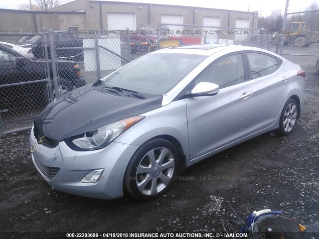 5NPDH4AE5DH227981 - 2013 HYUNDAI ELANTRA GLS/LIMITED SILVER photo 2