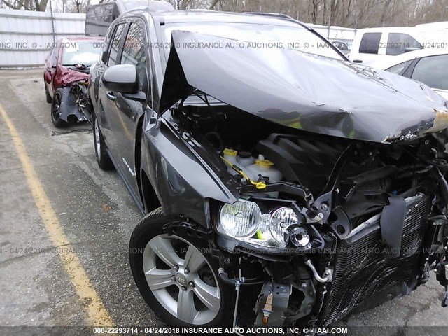 1C4NJDEB2HD205005 - 2017 JEEP COMPASS LATITUDE 灰色 照片 1