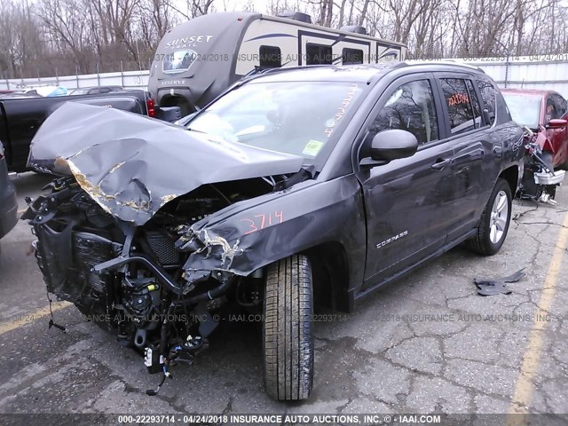 1C4NJDEB2HD205005 - 2017 JEEP COMPASS LATITUDE 灰色 照片 2