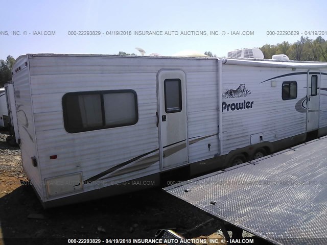 1EC1B382242806562 - 2004 FLEETWOOD PROWLER  WHITE photo 4