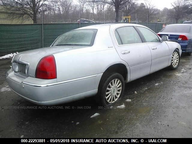 1LNHM81W04Y664777 - 2004 LINCOLN TOWN CAR EXECUTIVE/SIGNATURE Gümüş fotoğraf 4