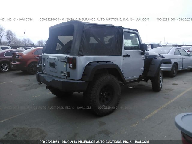 1C4AJWAG6CL169927 - 2012 JEEP WRANGLER SPORT ვერცხლისფერი ფოტო 4