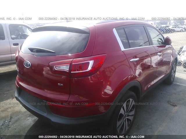 KNDPC3A2XB7132393 - 2011 KIA SPORTAGE EX/SX RED photo 4