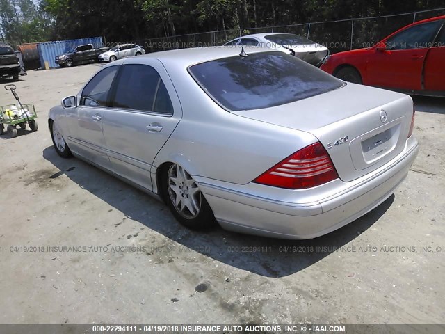 WDBNG70J72A292938 - 2002 MERCEDES-BENZ S 430 SILVER photo 3