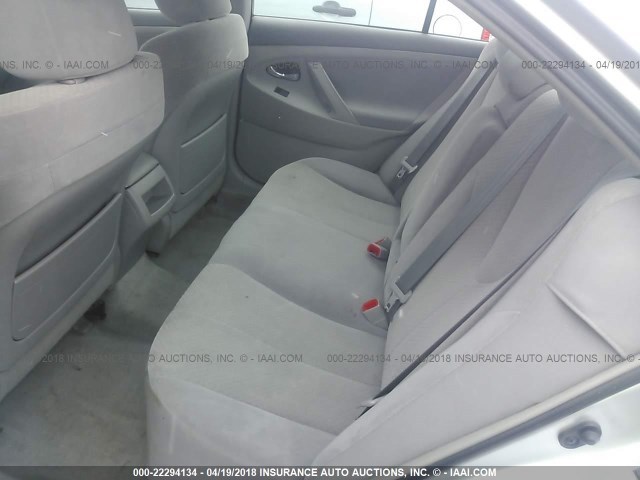 4T1BE46K49U372906 - 2009 TOYOTA CAMRY SE/LE/XLE SILVER photo 8