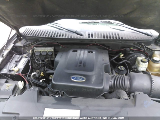 1FMRU15W93LB80995 - 2003 FORD EXPEDITION XLT ნაცრისფერი ფოტო 10