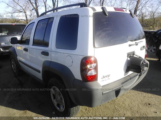 1J4GL48K66W236395 - 2006 JEEP LIBERTY SPORT WHITE photo 3