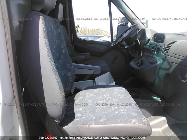 WD0PD644465886698 - 2006 DODGE SPRINTER 2500 WHITE photo 5