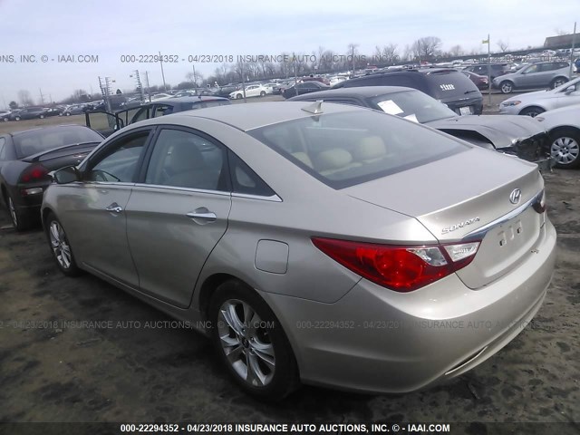 5NPEC4AC3BH041693 - 2011 HYUNDAI SONATA SE/LIMITED BEIGE photo 3