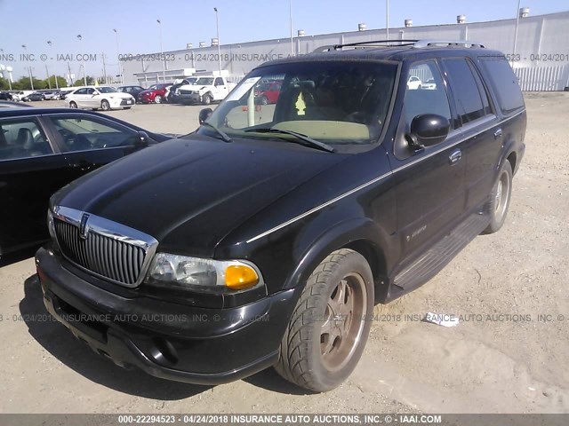 5LMEU27R72LJ17837 - 2002 LINCOLN NAVIGATOR BLACK photo 2